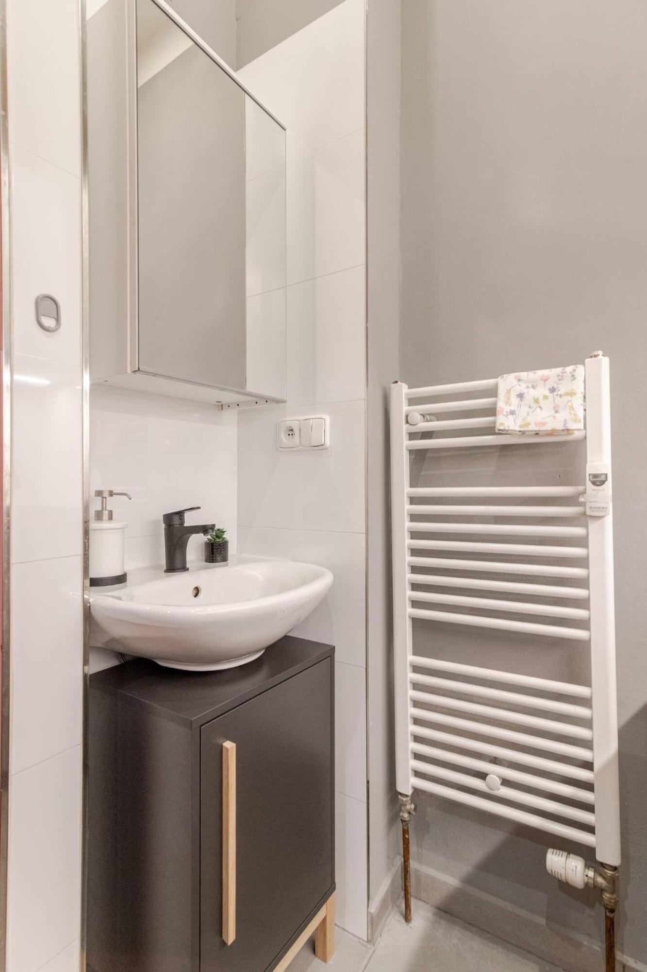 Apartmán Place Of Grace - 1 Min To National Theatre *